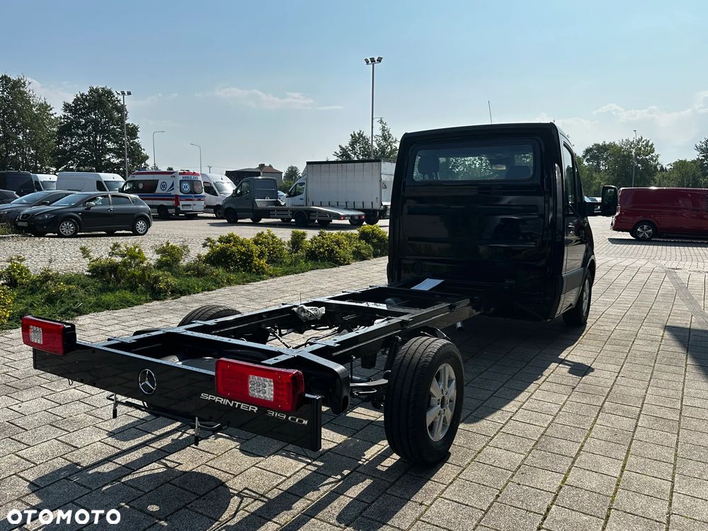 Mercedes-Benz Sprinter - 7