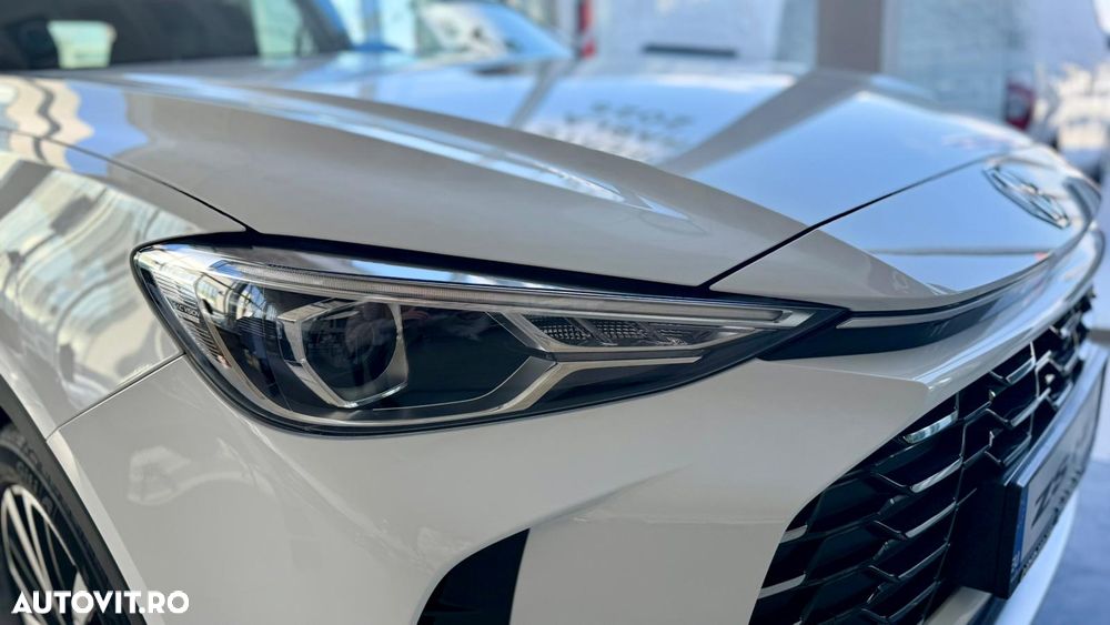 MG ZS HEV Hybrid+ Standard - 4