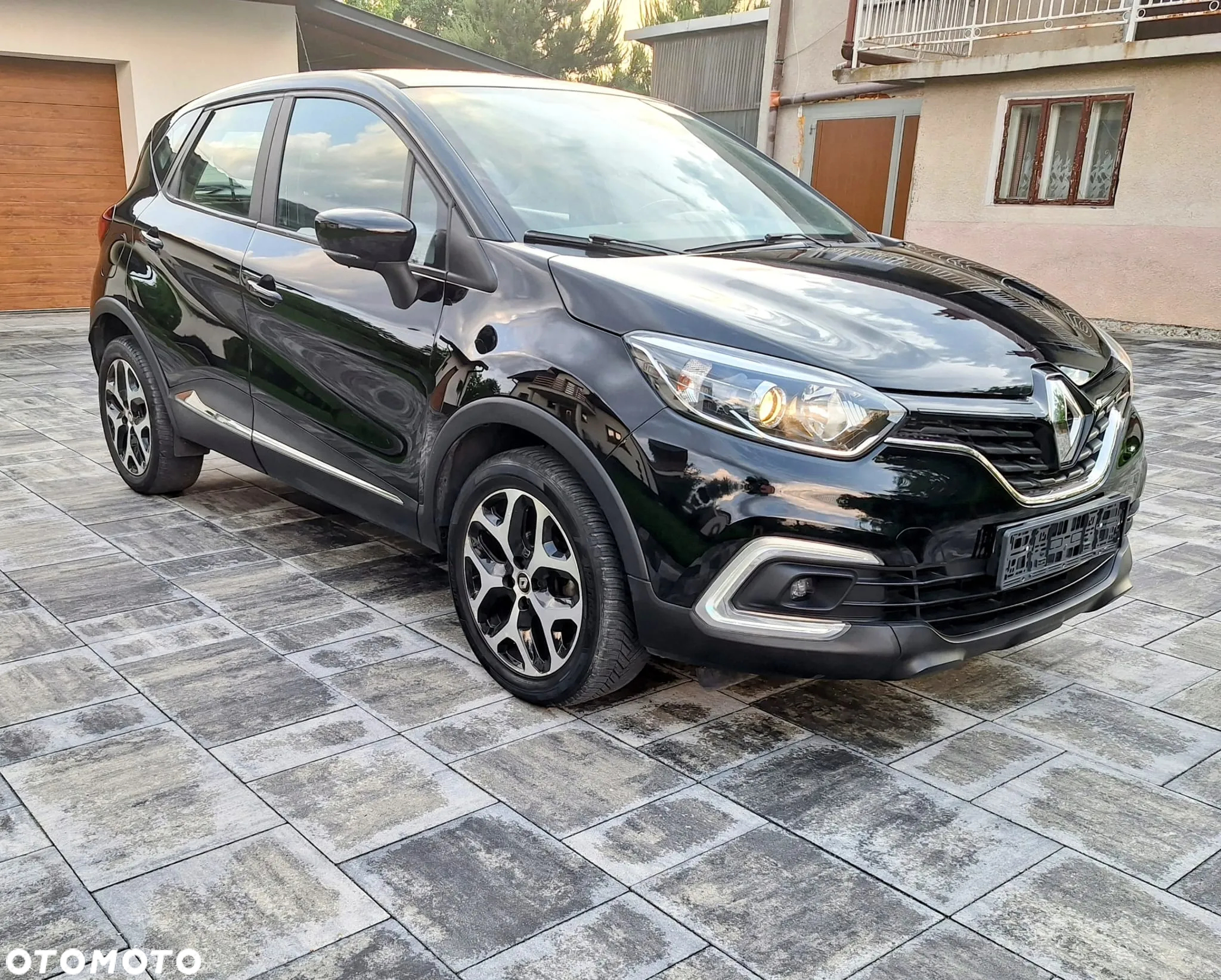 Renault Captur 0.9 Energy TCe Intens EU6 - 11