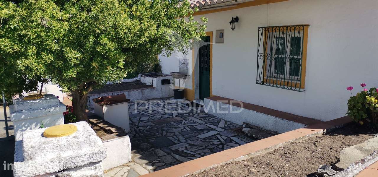 Moradia T2 com quintal - Grande imagem: 5/19