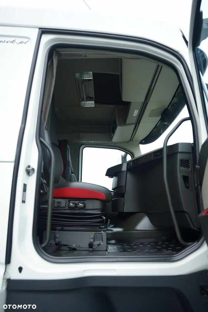 Volvo FH 500 / NISKA KABINA / I-SHIFT / - 35