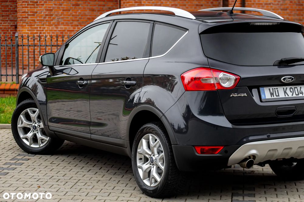 Ford Kuga 2.5 4x4 Titanium - 10