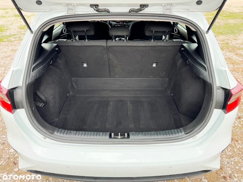 Kia Ceed 1.4 L - 32