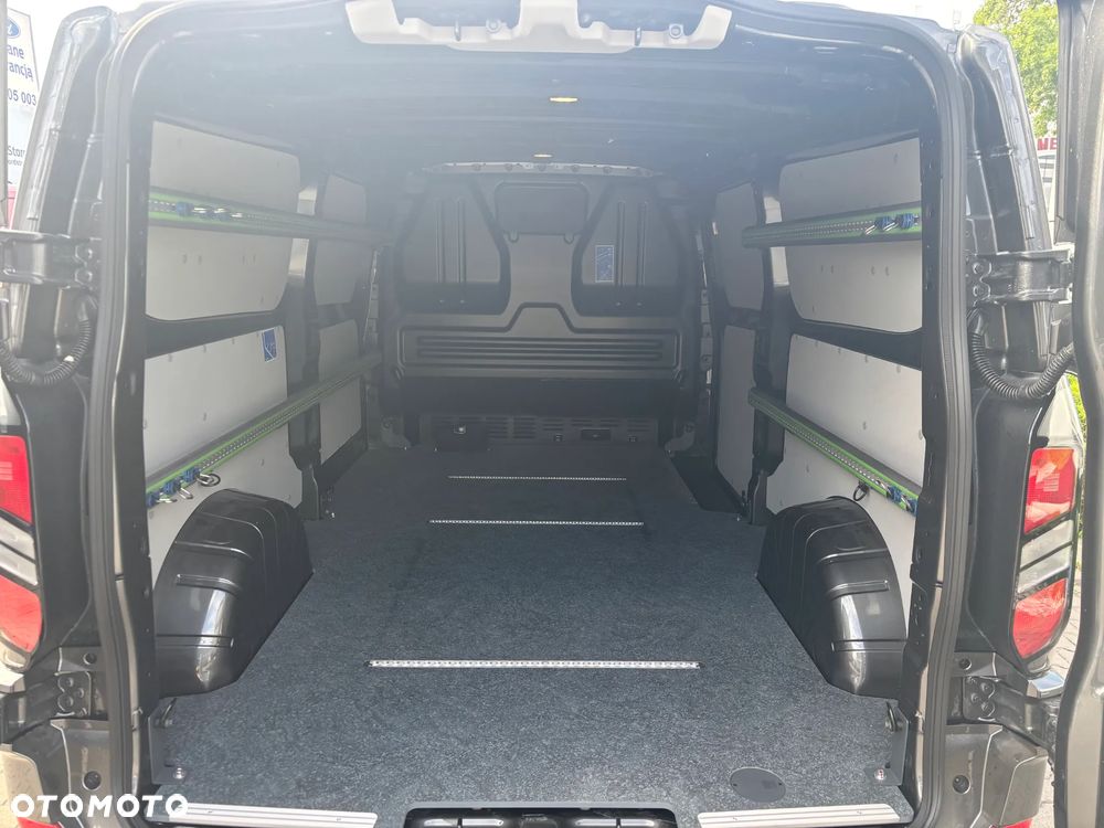 Ford Transit Custom - 8