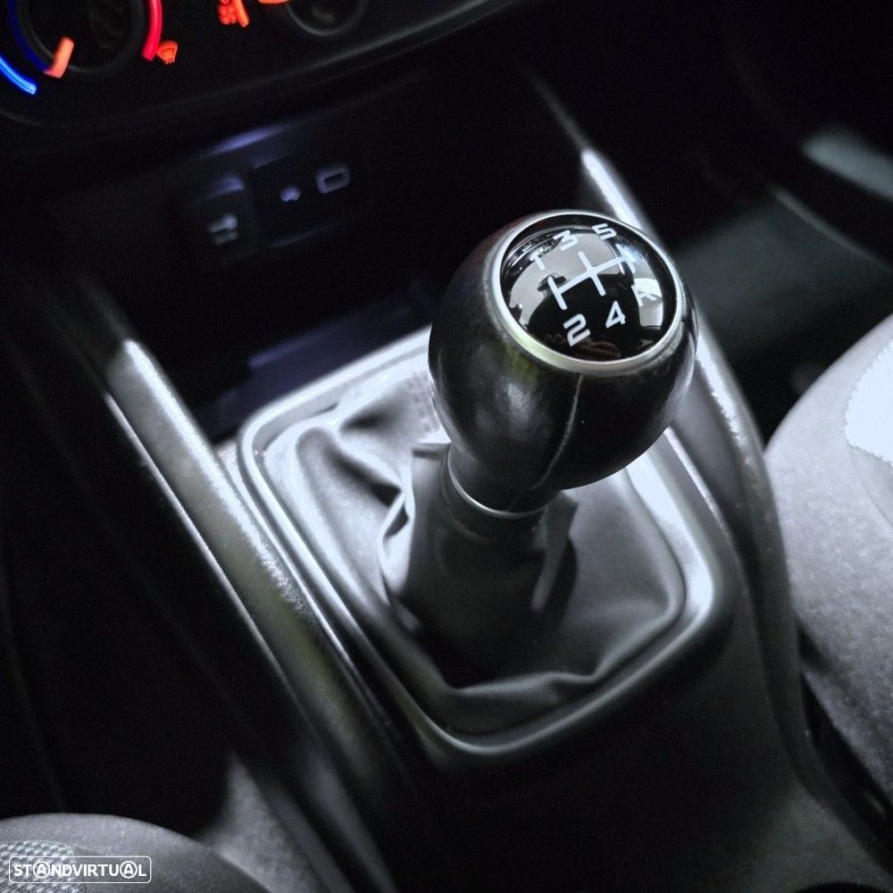 Fiat Tipo Station Wagon 1.3 M-Jet Street - 31