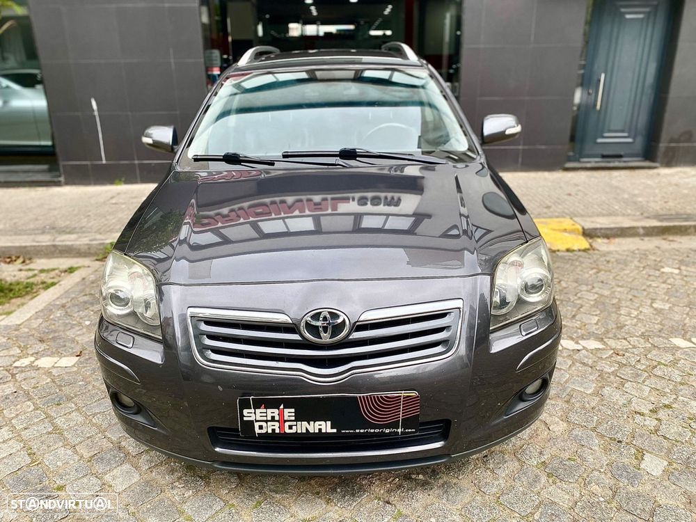 Toyota Avensis SW 2.2 D-4D - 3