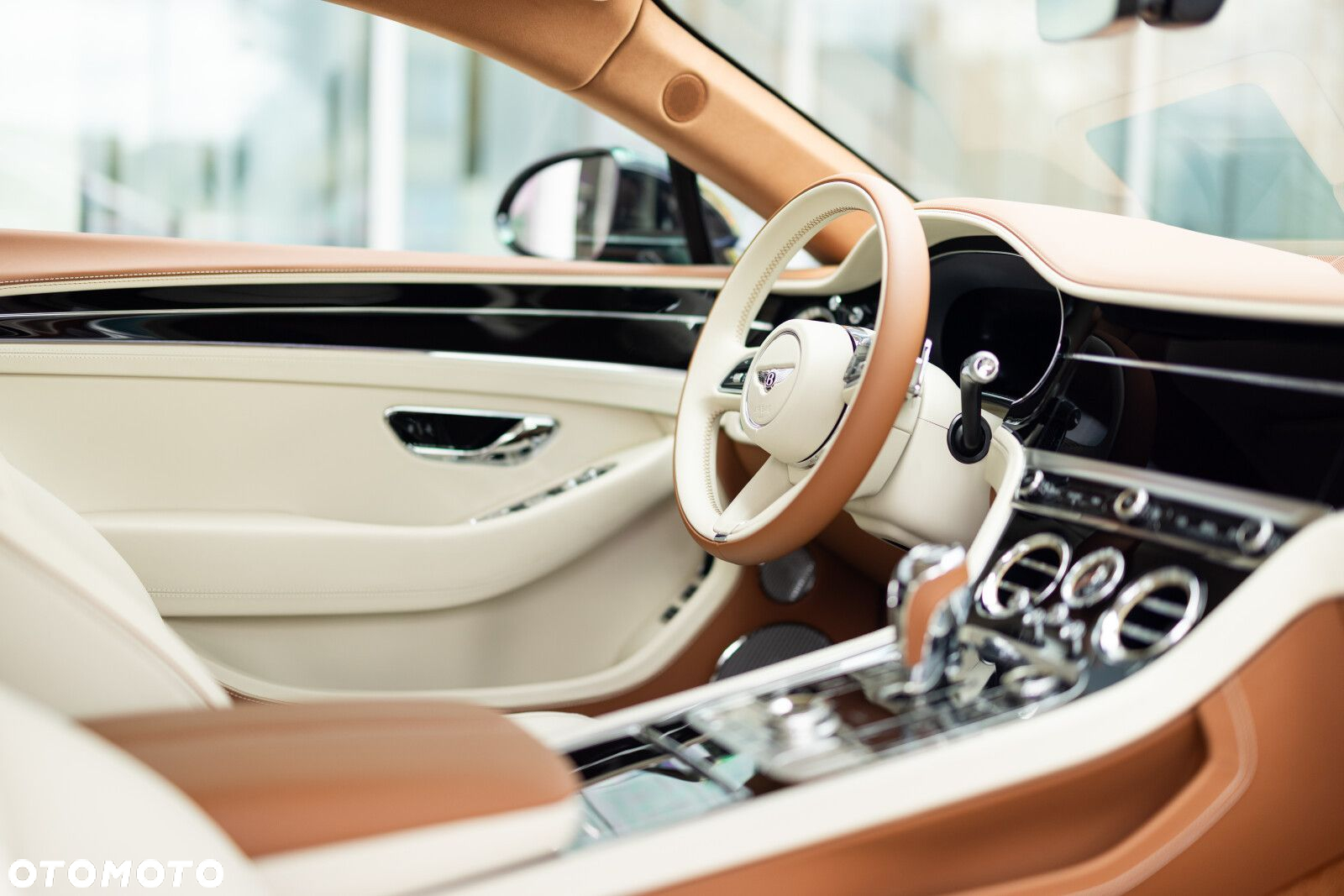 Bentley Continental GT - 11