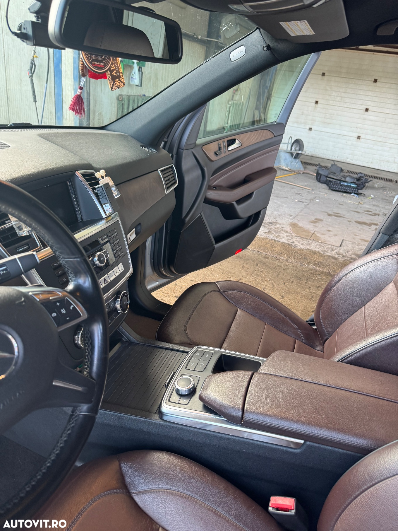Mercedes-Benz ML 350 BlueTec 4MATIC Aut - 10