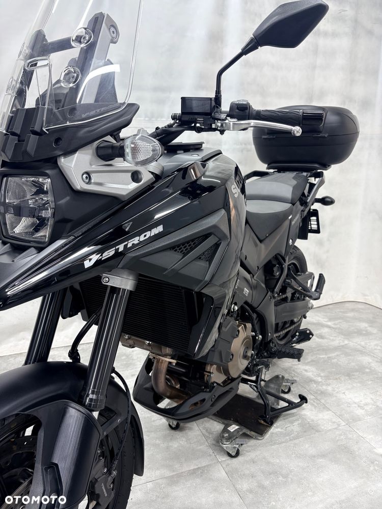 Suzuki V-STROM - 3