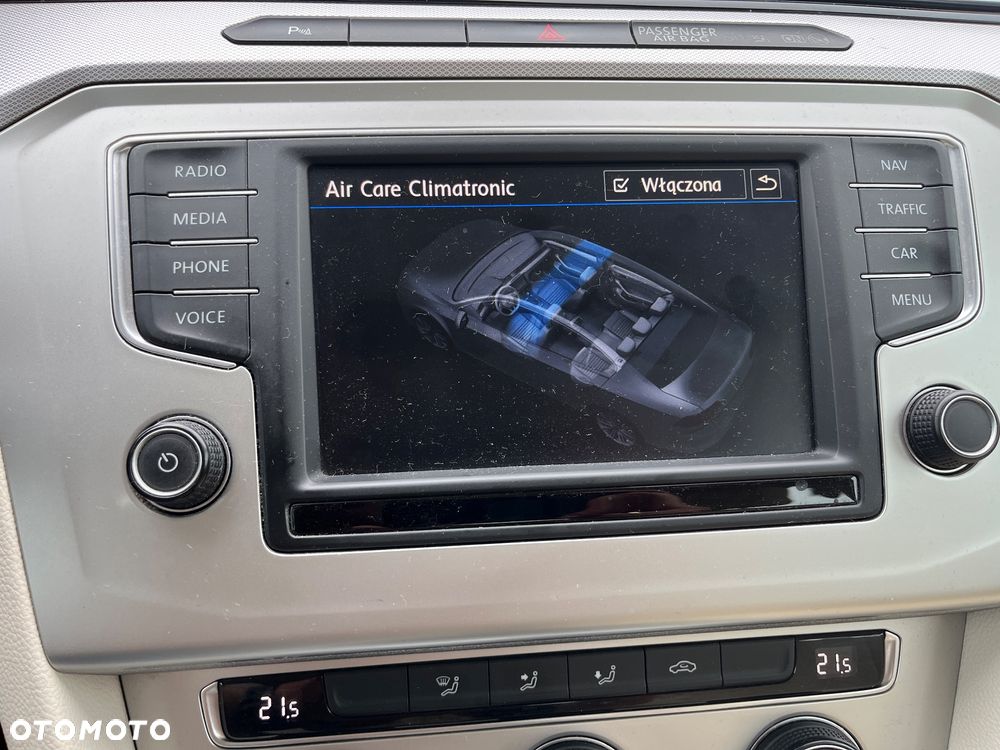 Volkswagen Passat 1.6 TDI BMT Comfortline - 27