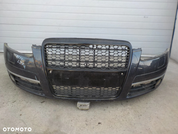 AUDI A6 C6 ZDERZAK PRZÓD SPRYSKI POD PDC LZ7Q