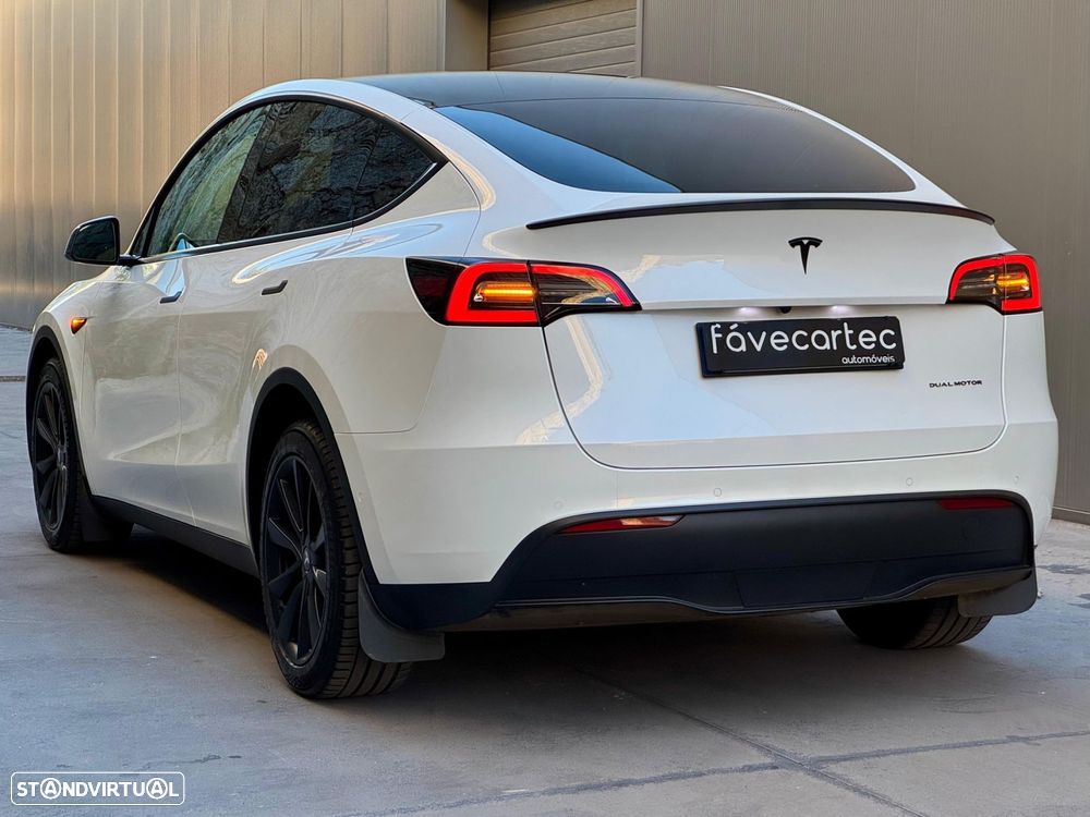 Tesla Model Y Long Range Tração Integral - 28
