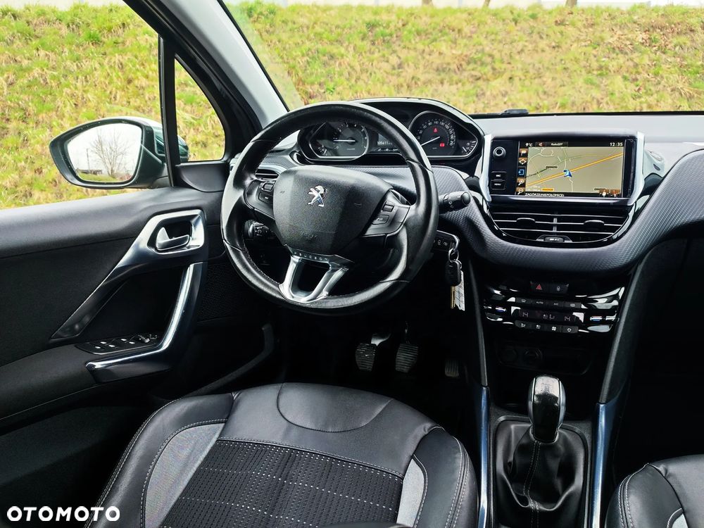 Peugeot 2008 1.6 VTi Allure - 26