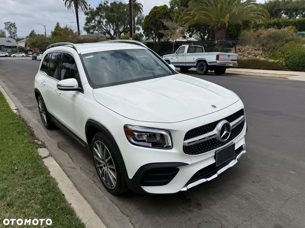 Mercedes-Benz GLB - 3