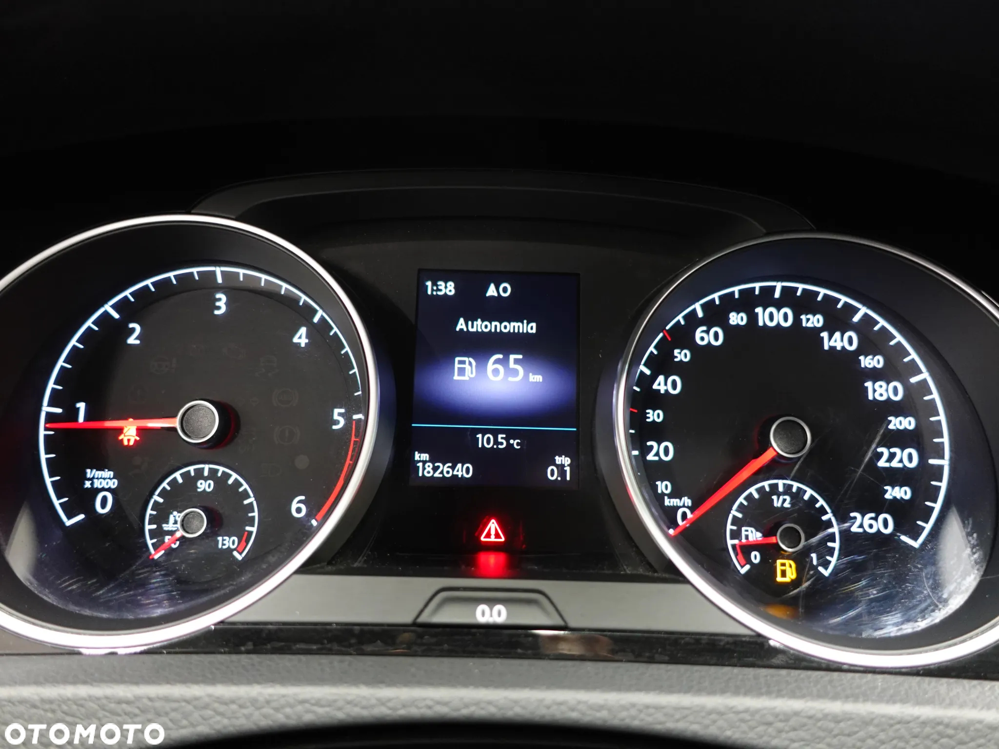Volkswagen Golf 2.0 TDI SCR Highline - 39