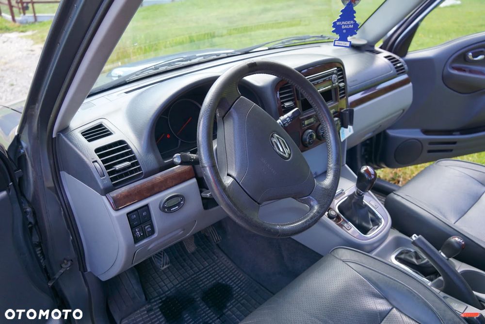 Suzuki Grand Vitara 2.0 HDi - 19