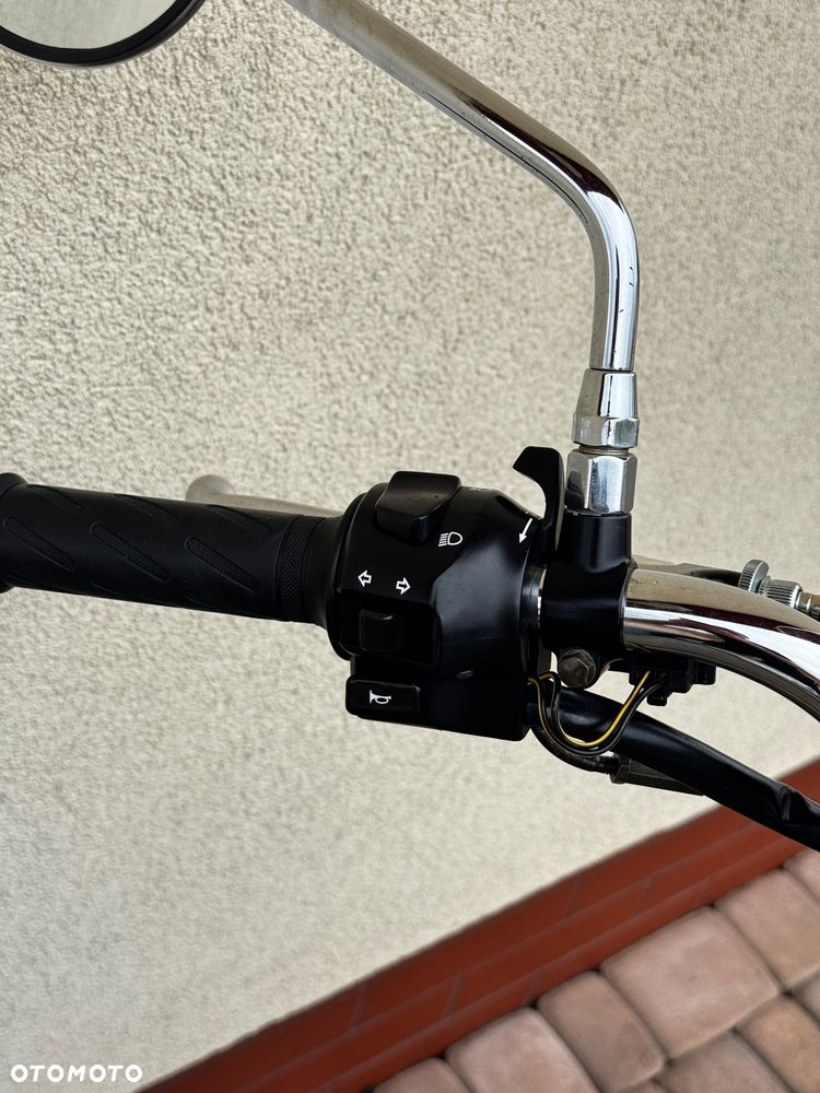 Suzuki Inny - 19