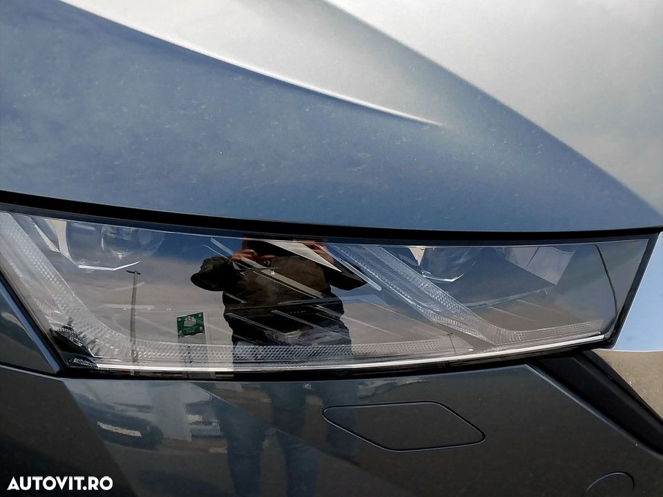 Skoda Octavia Combi Diesel 2.0 TDI DSG Ambition - 10