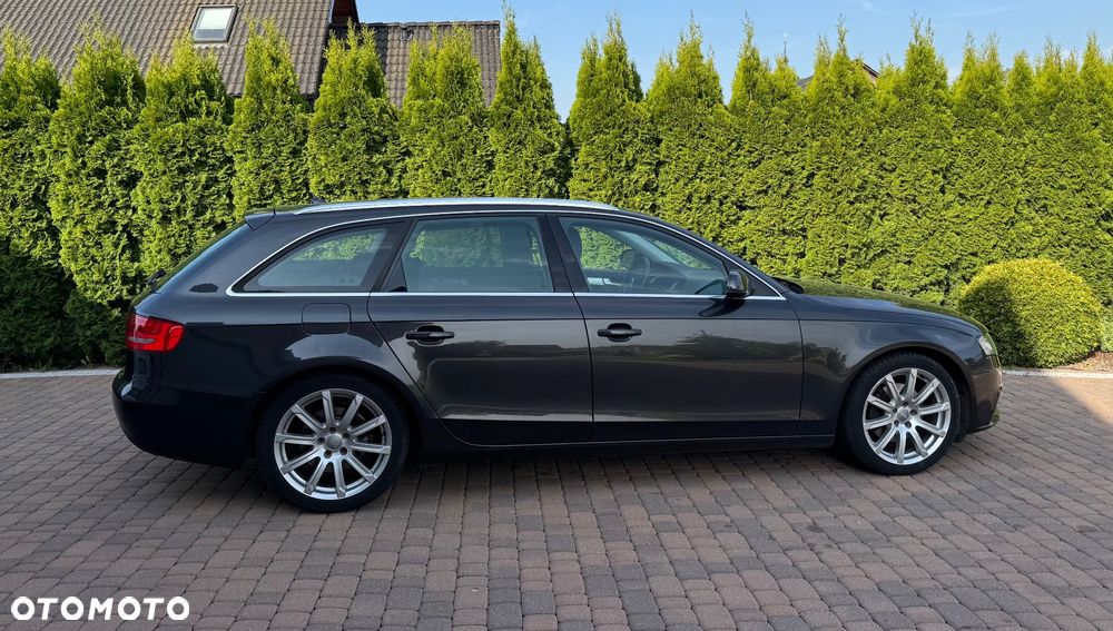 Audi A4 Avant 2.0 TDI DPF Ambition - 9