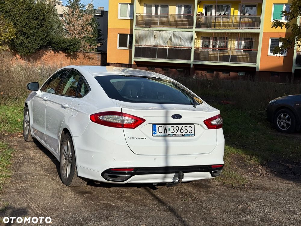 Ford Mondeo 2.0 TDCi Titanium PowerShift - 4