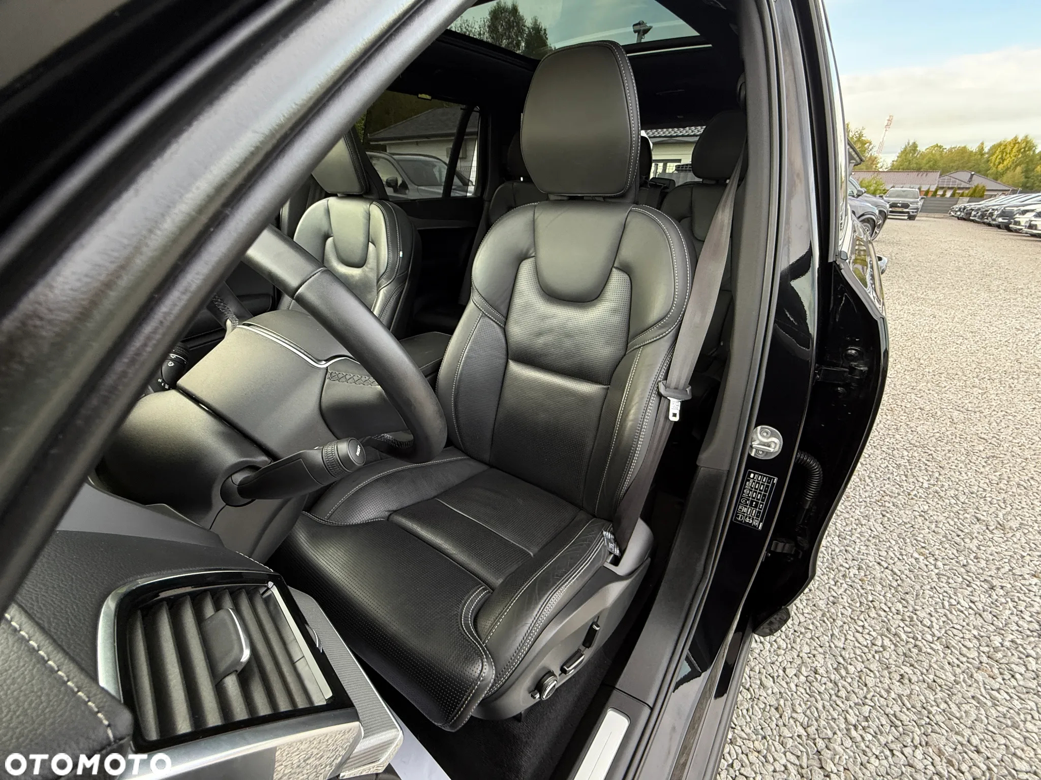Volvo XC 90 T8 AWD Recharge Geartronic RDesign Edition - 28