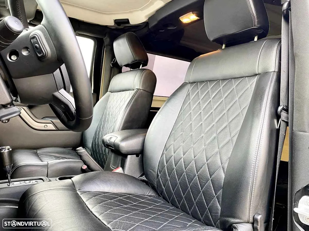 Jeep Wrangler - 21