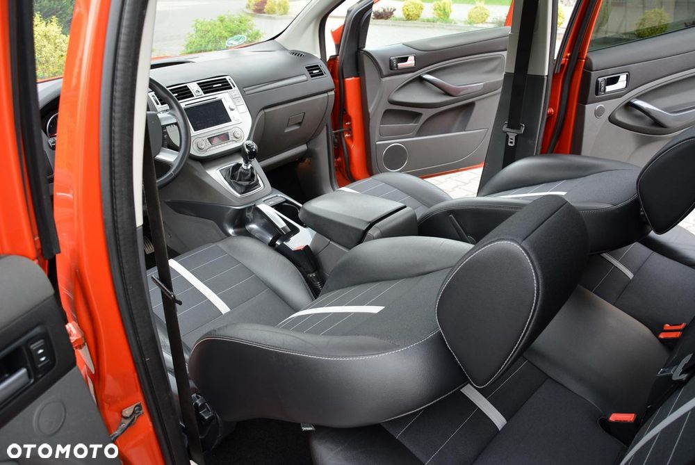 Ford Kuga 2.0 TDCi 4x4 Trend - 35