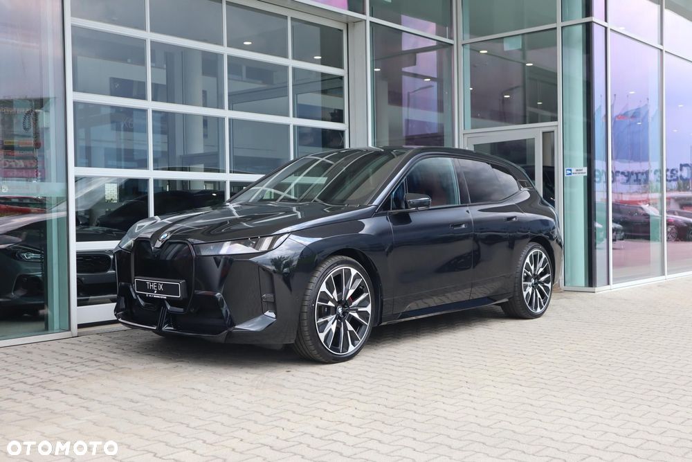 BMW iX - 1