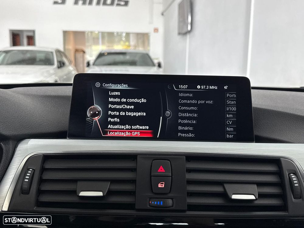 BMW 320 d xDrive Pack M Auto - 33