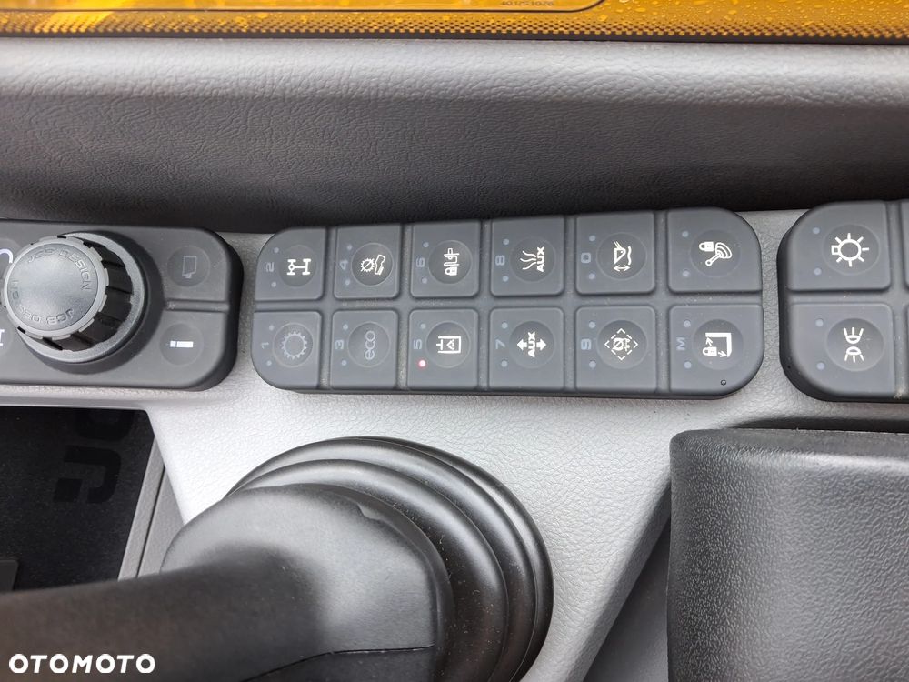 JCB 532 - 70 AGRI SUPER - 12