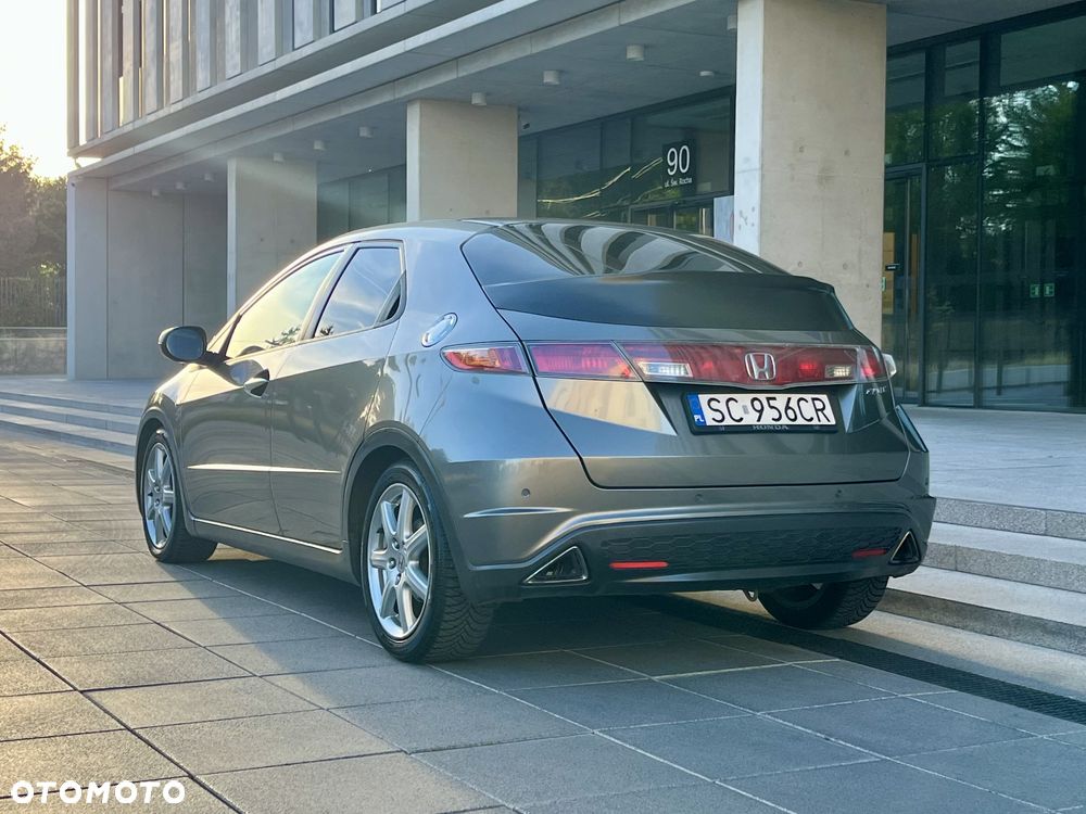 Honda Civic 1.8i-VTEC Executive - 6