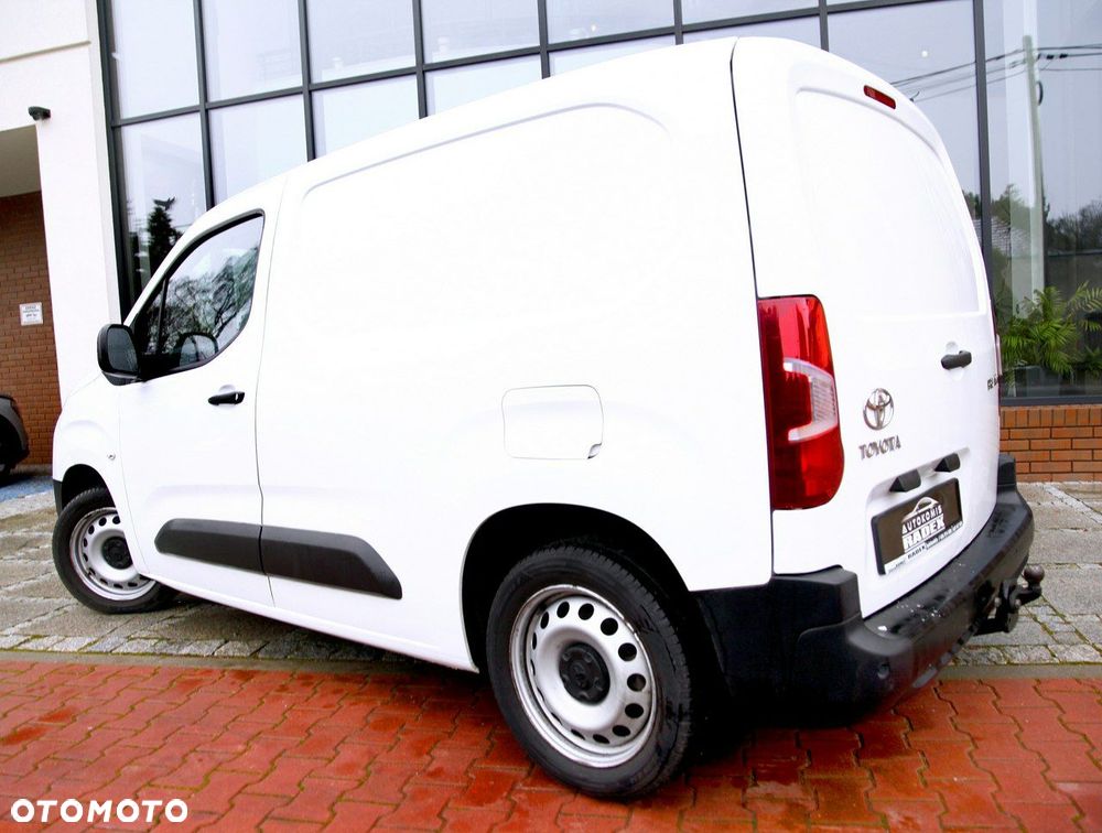 Toyota Proace City - 27
