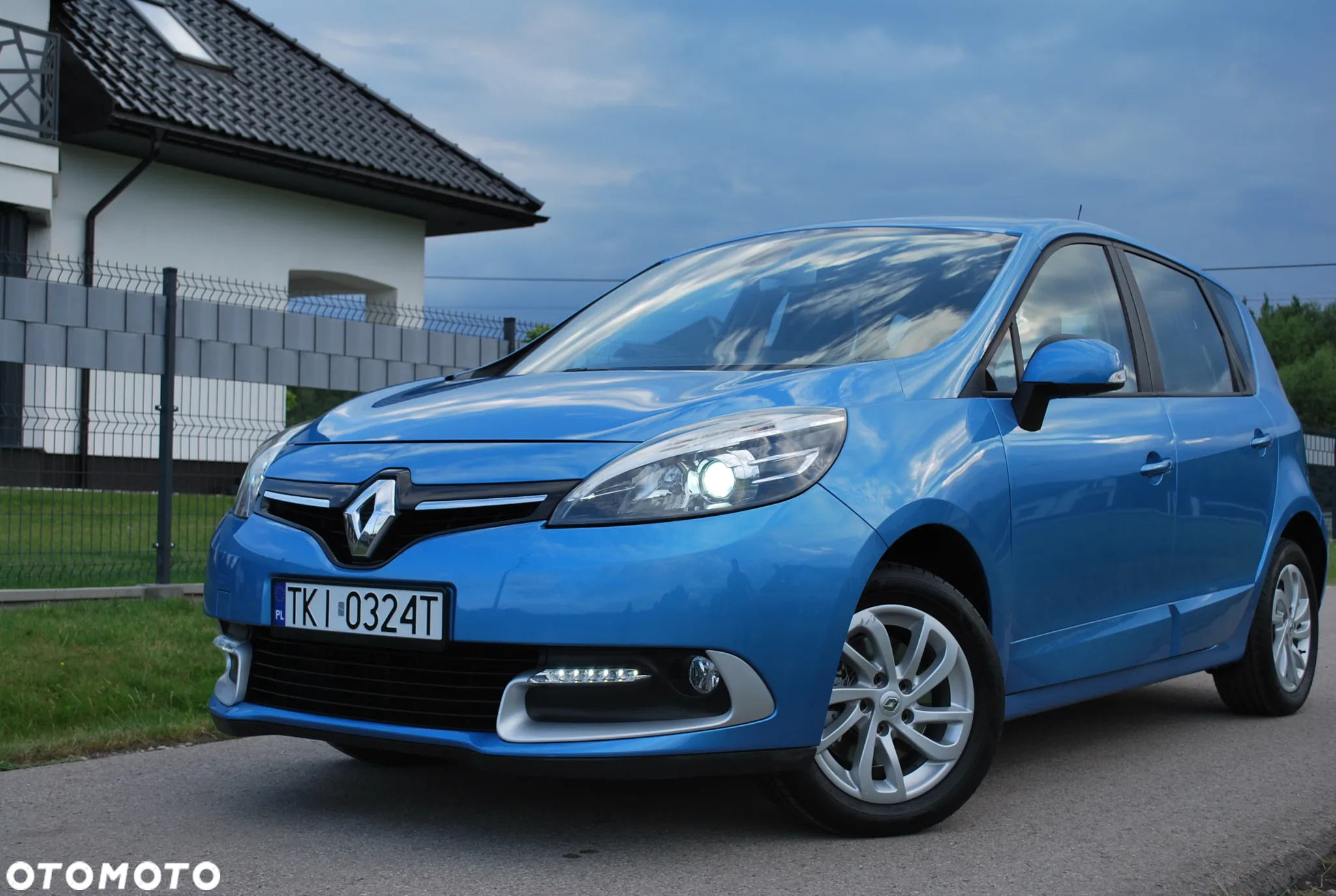 Renault Scenic 1.6 16V 110 LIMITED - 12