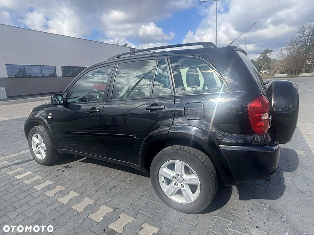 Toyota RAV4 2.0 D-4D 4x4 - 3