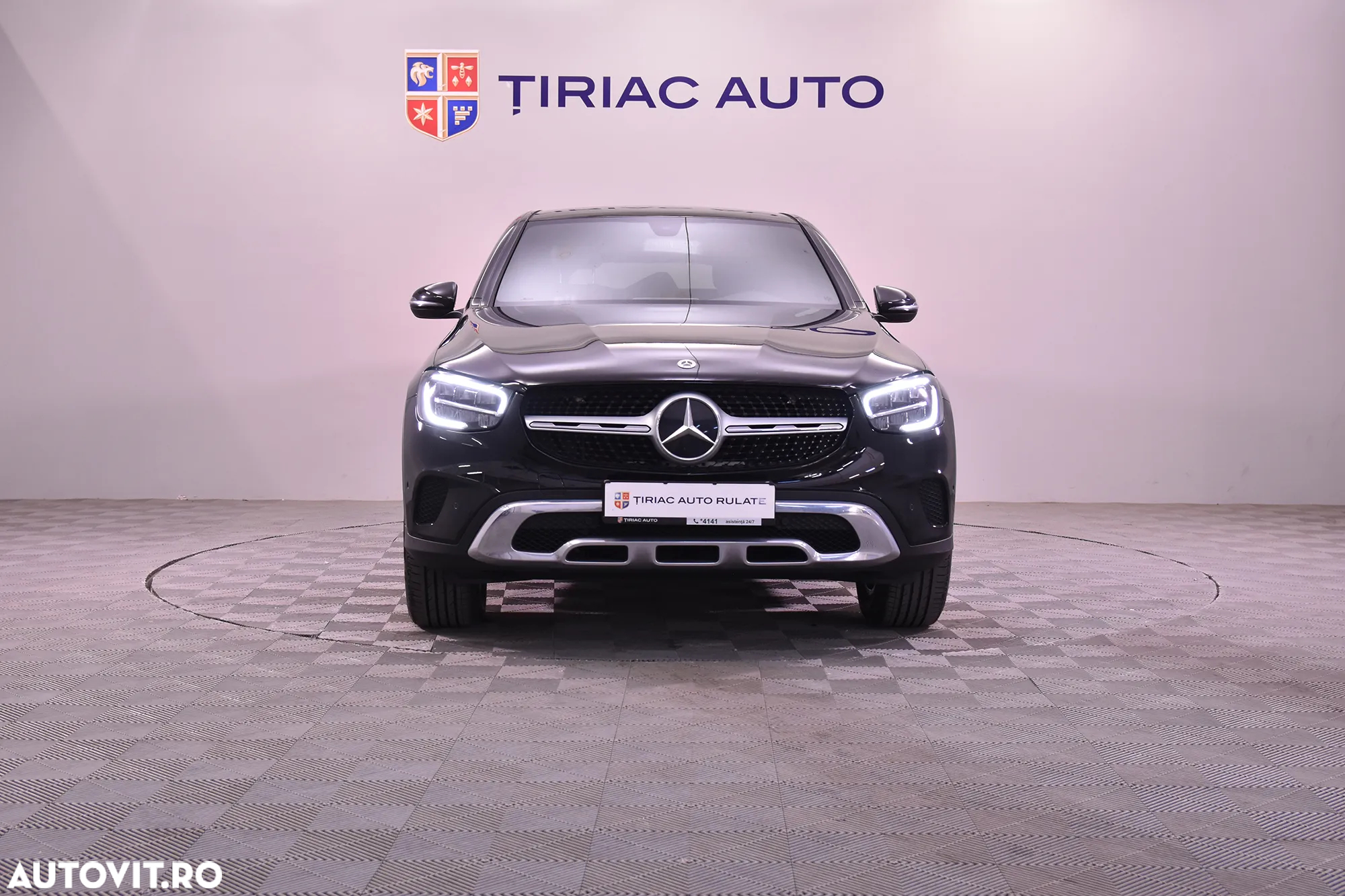 Mercedes-Benz GLC Coupe 300 e 4MATIC - 8