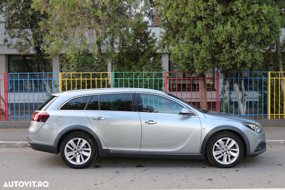 Opel Insignia 2.0 Bi Turbo CDTI 4x4 Sports Tourer Aut. - 4