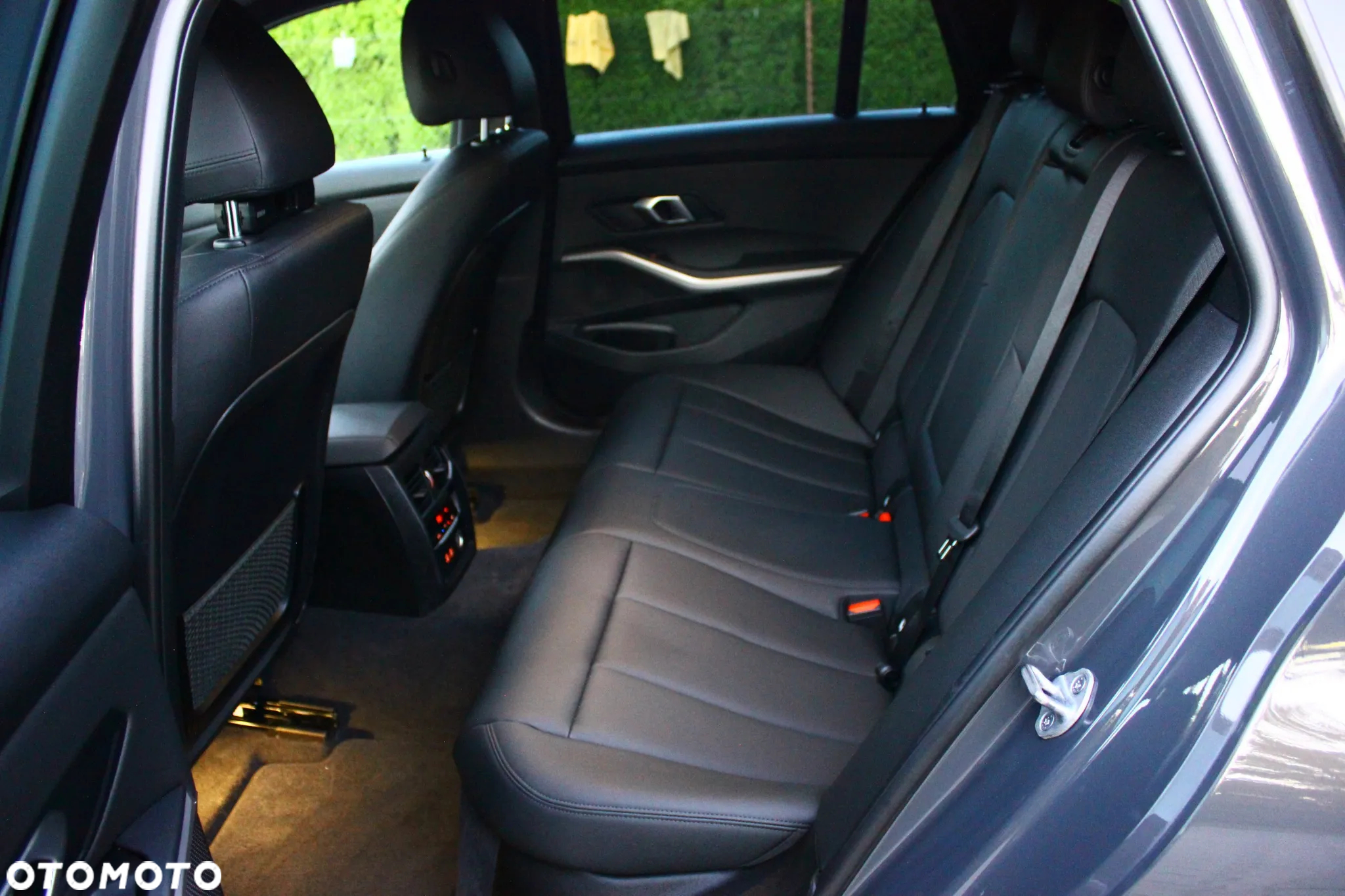 BMW Seria 3 - 32