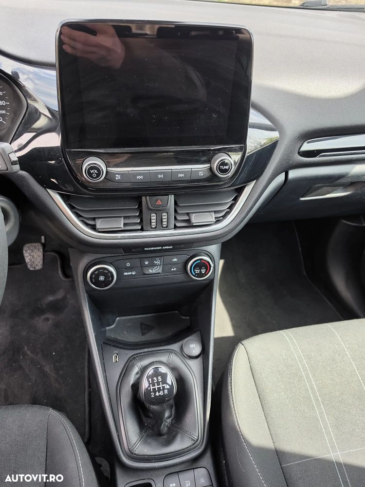 Ford Fiesta 1.0 EcoBoost mHEV Trend Connected - 18