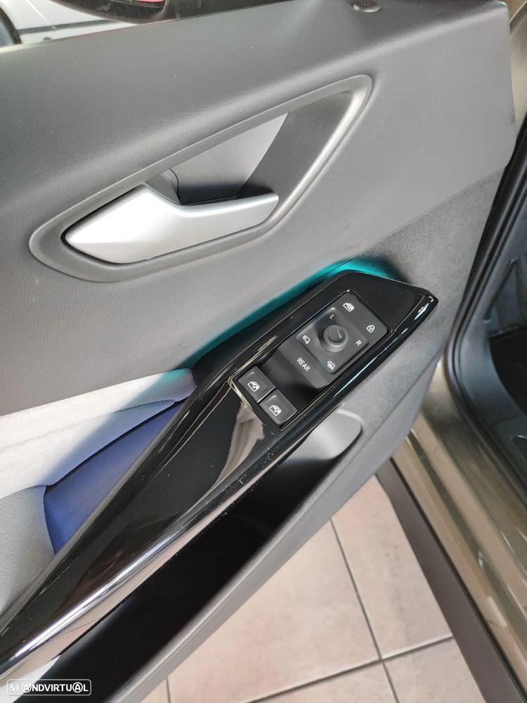 VW ID.3 77 kWh Pro S Urban - 23