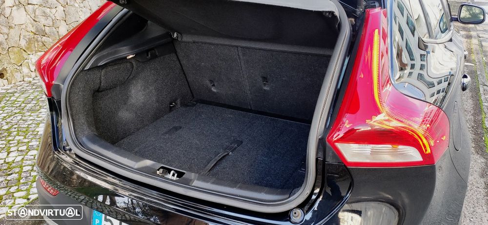 Volvo V40 Cross Country 2.0 D3 - 8