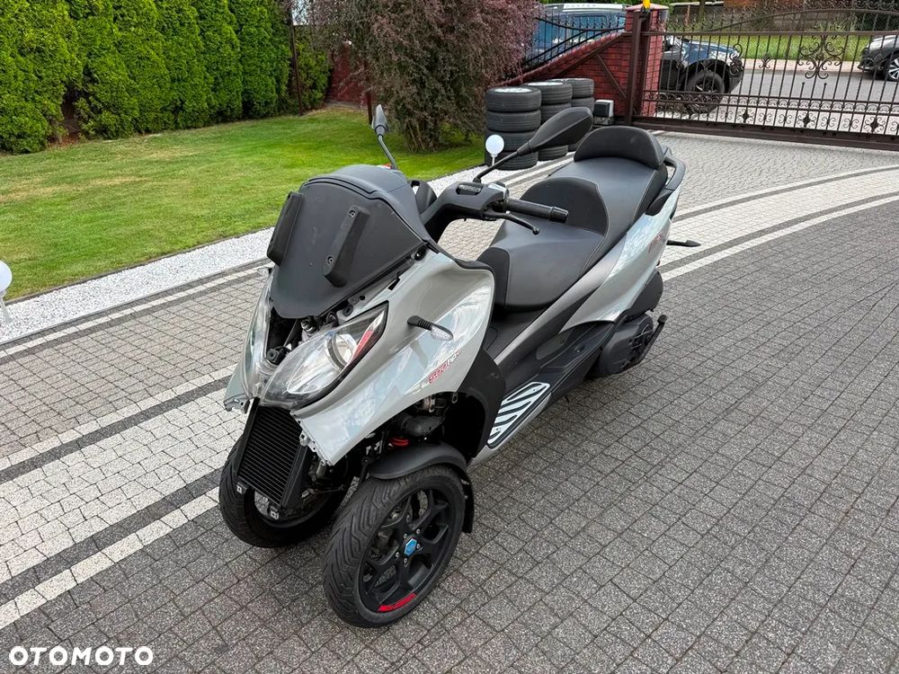 Piaggio MP-3 - 2