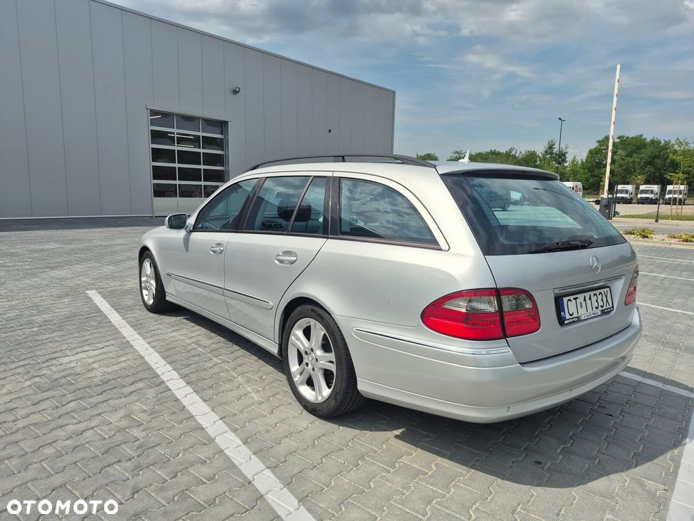 Mercedes-Benz Klasa E 320 CDI 7G-TRONIC Avantgarde - 9