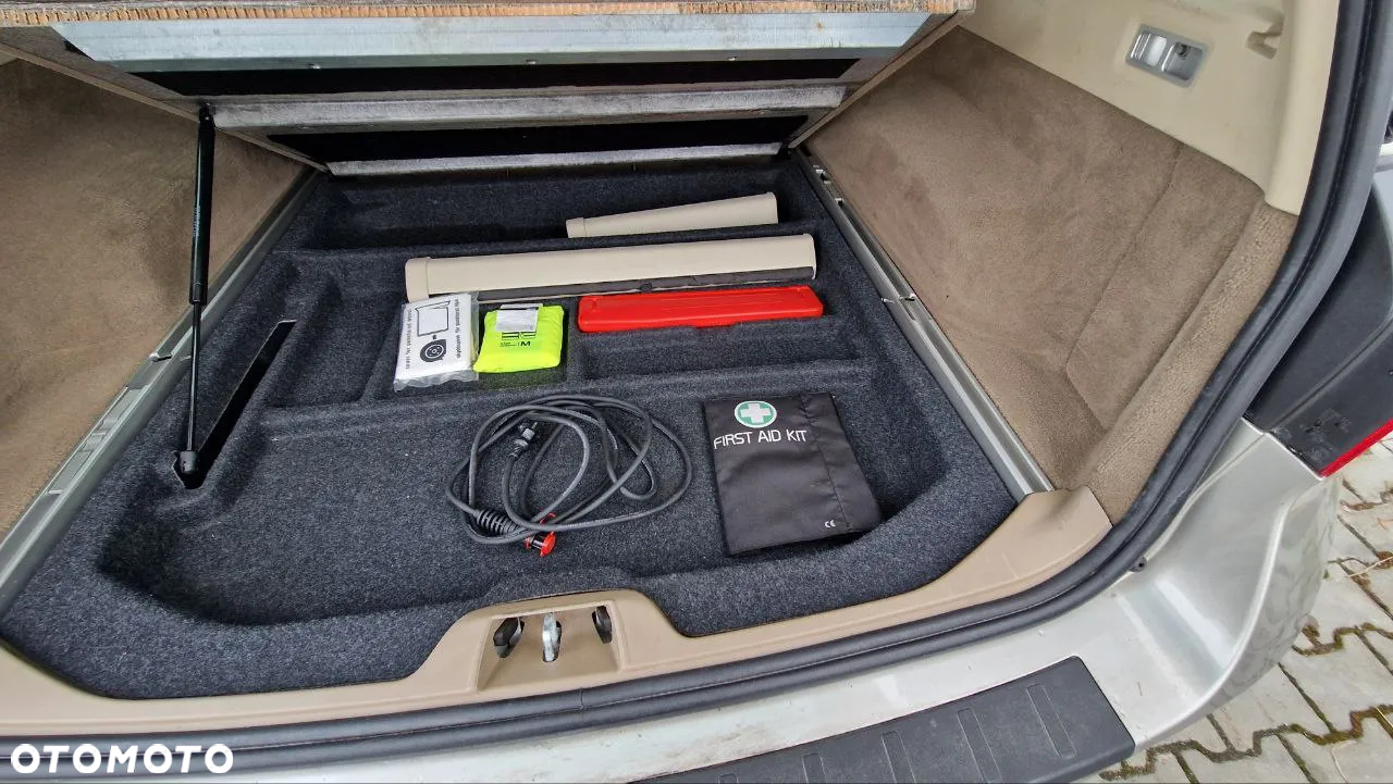 Volvo V70 2.0 Momentum - 19