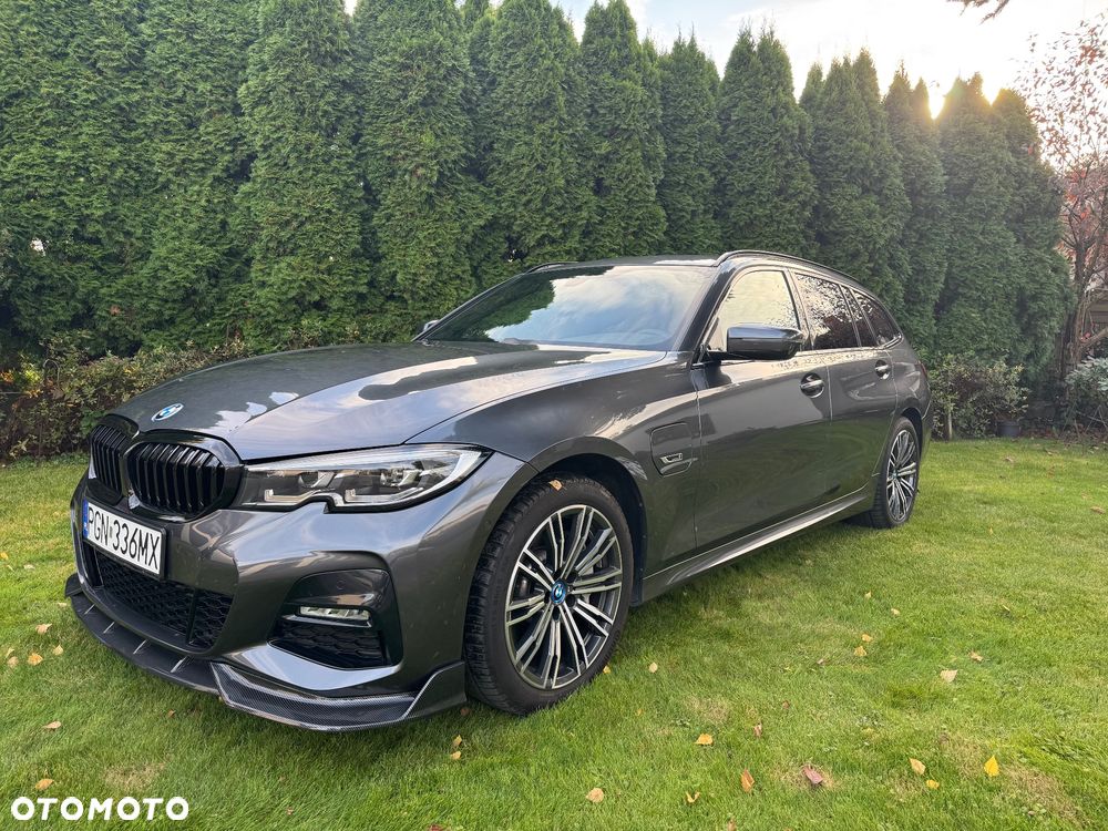 BMW 330E 2021 photo 3