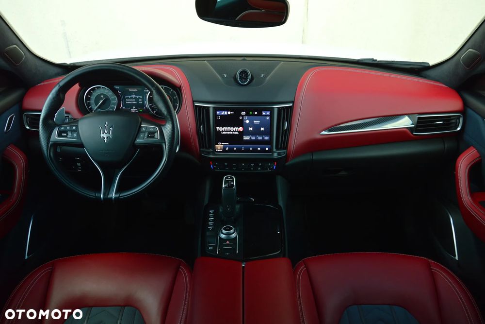 Maserati Levante Q4 - 3