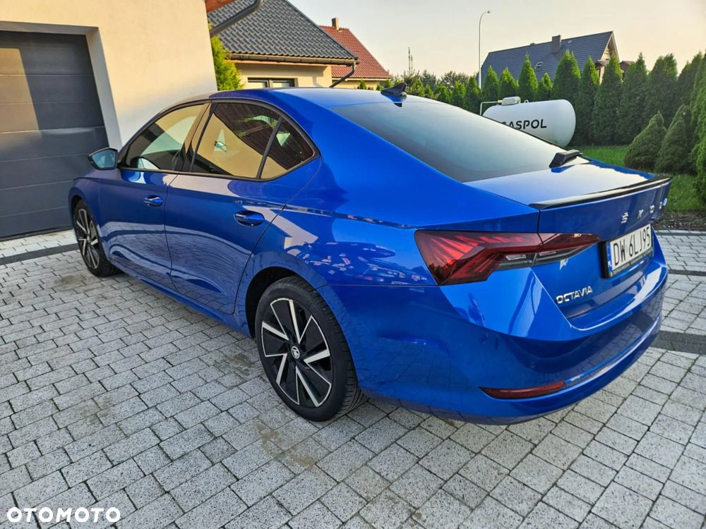 Skoda Octavia 1.5 TSI ACT Sportline - 3