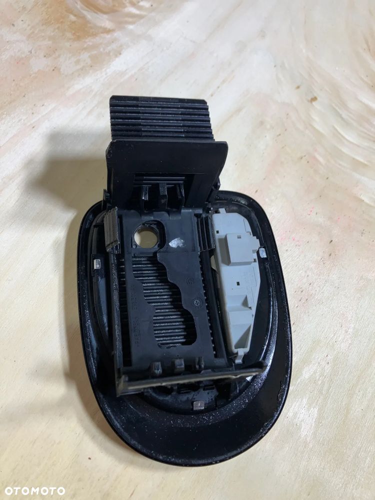 OSŁONA WYBIERAKA MERCEDES W220 LIFT SKRZYNI BIEGÓW GAŁKA OSŁONA MASKOWNICA ROLETKA A2202671988 - 3