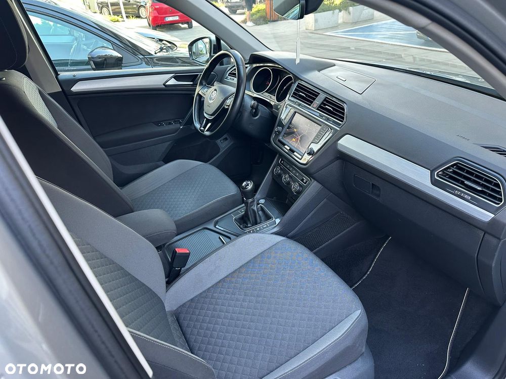 Volkswagen Tiguan 2.0 TDI SCR BlueMotion Technology Sport & Style - 14