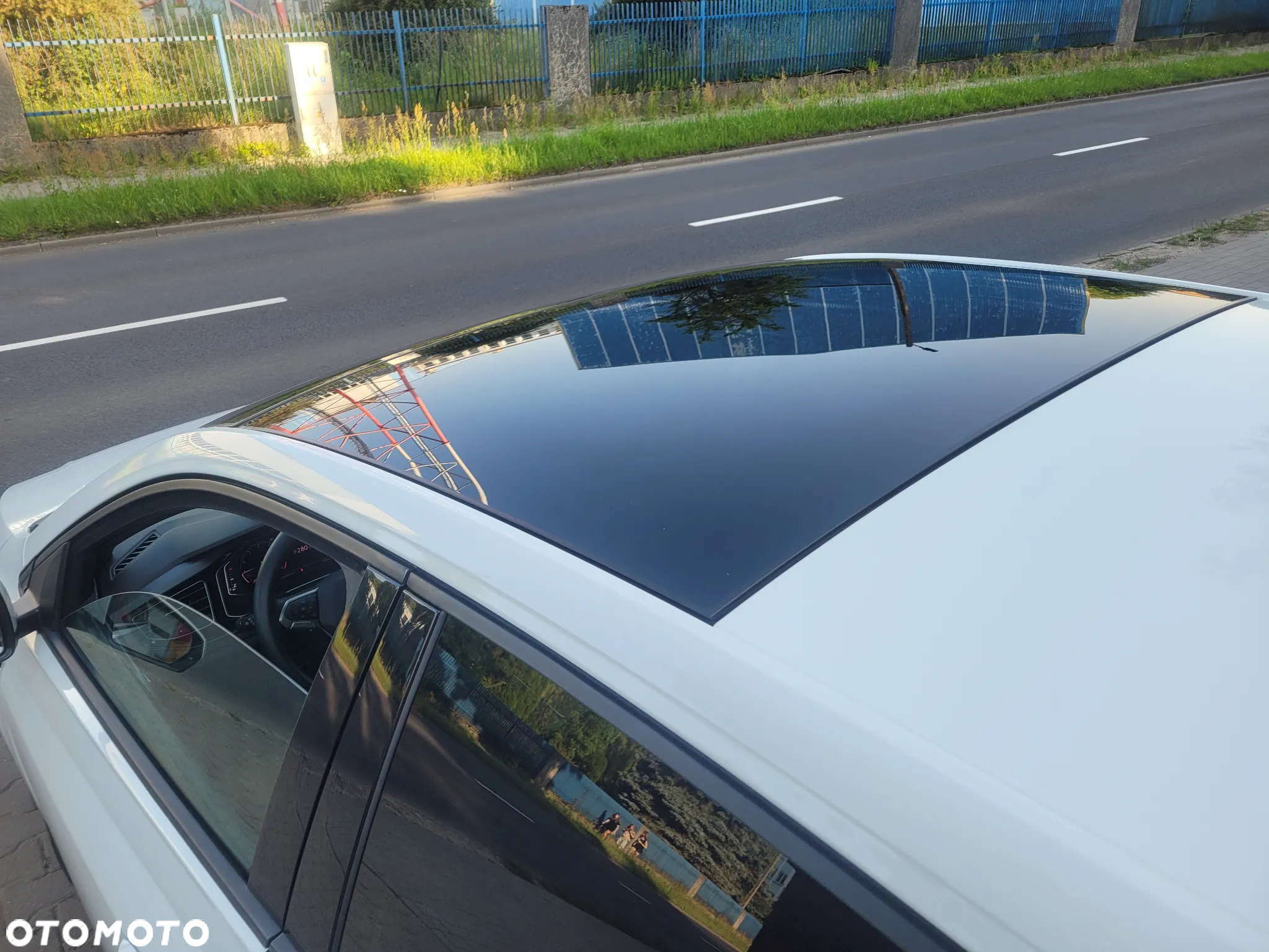 Volkswagen Polo 1.0 TSI OPF DSG R-Line - 5