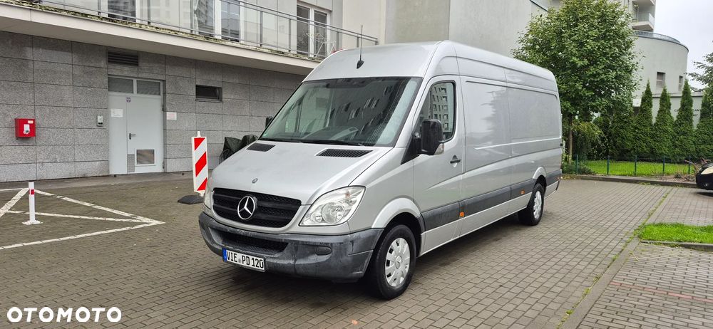 Mercedes-Benz Sprinter - 9
